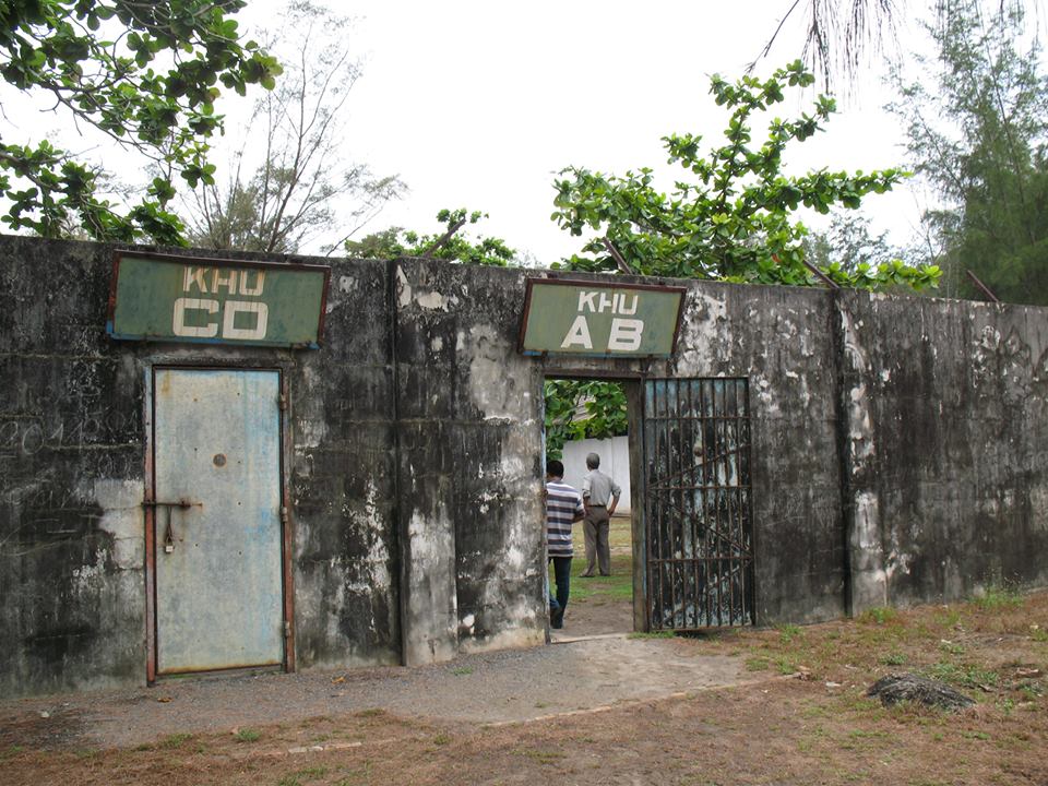 Đi thăm nhà tù Côn Đảo
