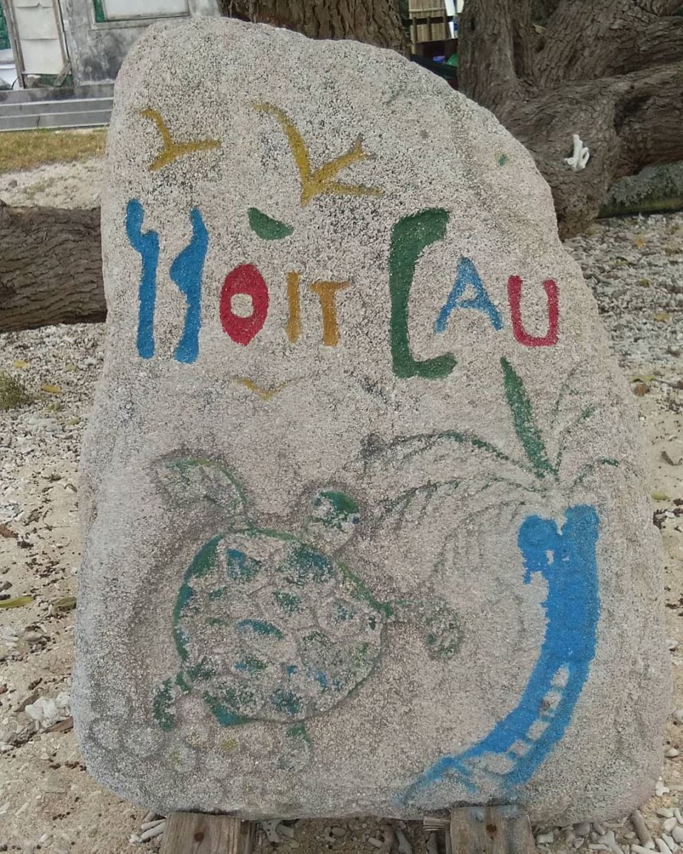 Hòn đá đánh dấu lãnh địa của đảo Hòn Cau