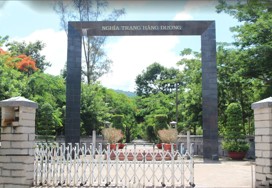Cổng nghĩa trang Hàng Dương